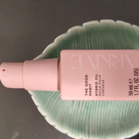 Hybrid Hair Oil - Picture 1 of 4